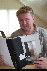 Tom,_NÃ˜TTERÃ˜Y__DÃ˜R_OG_VINDU_AS